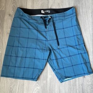 Men’s Volcom Board Shorts (Size 34)